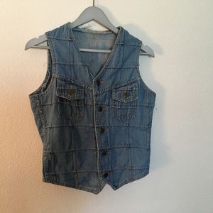 Vintage patchwork denim vest. 100% cotton. Britannia.